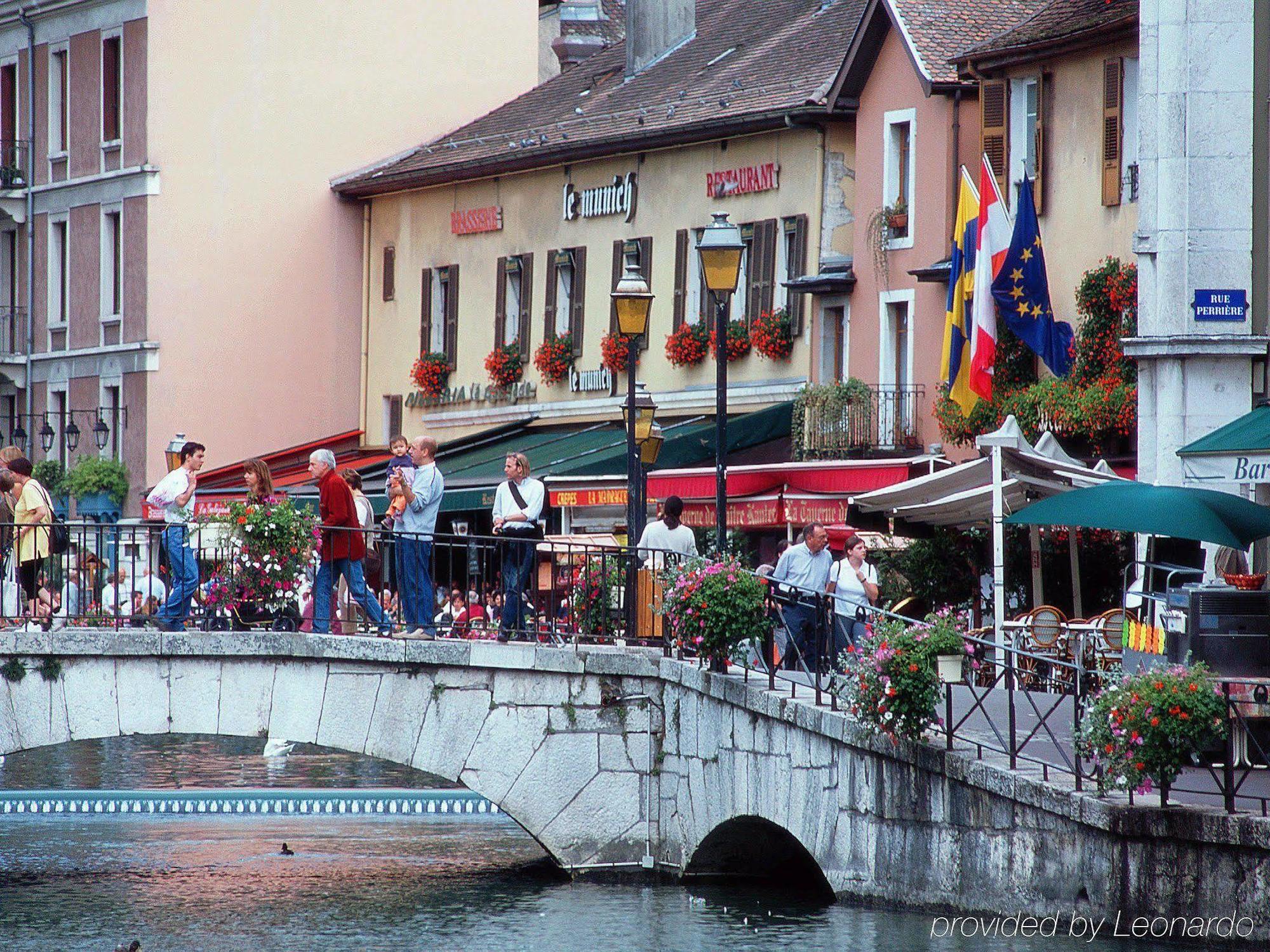 Mercure Annecy Sud Seynod Esterno foto