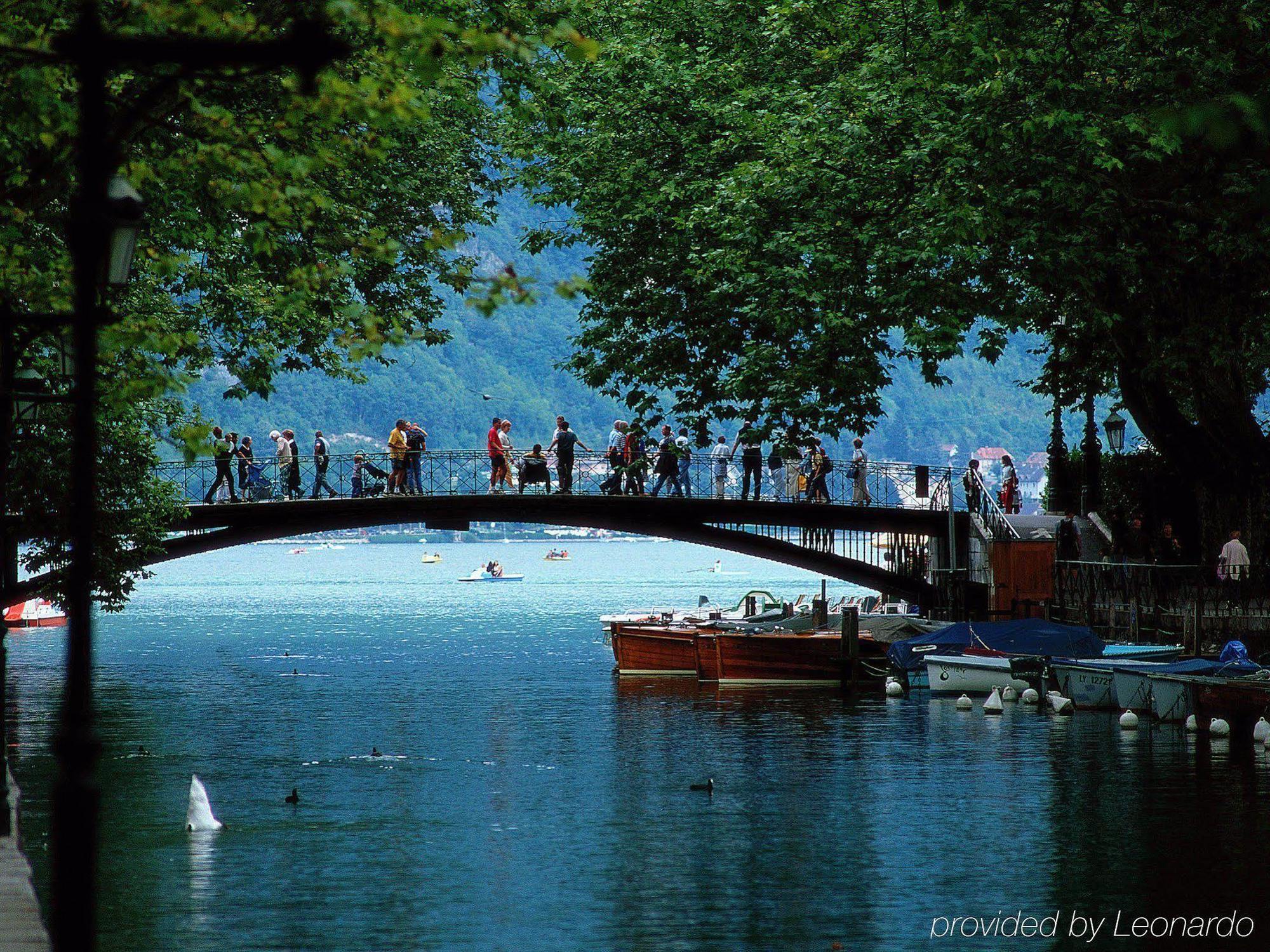 Mercure Annecy Sud Seynod Esterno foto